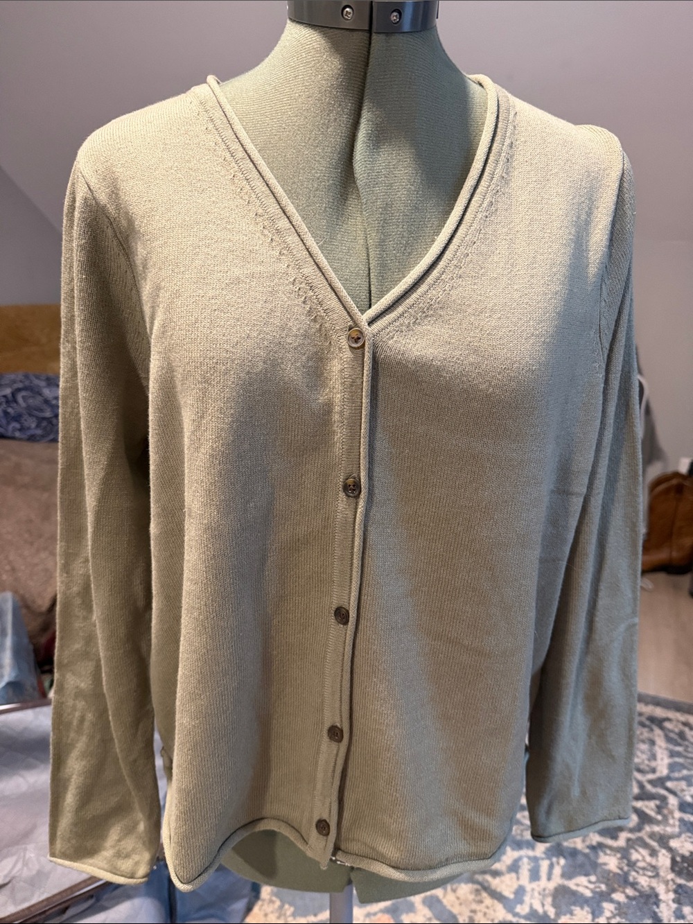 croft & barrow Olive Green V-Neck Button Cardigan